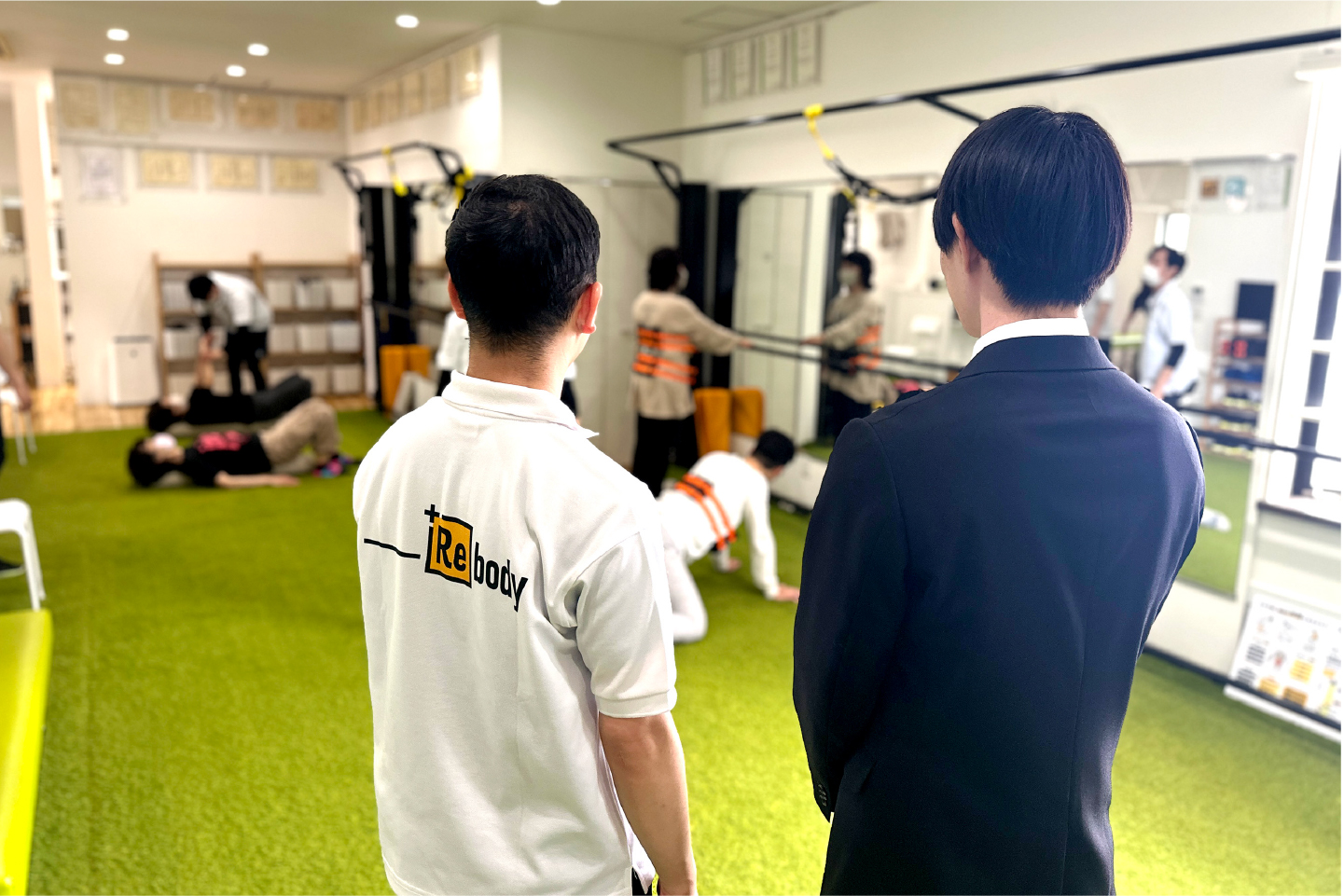 見学・インターンシップで現場を体感している様子